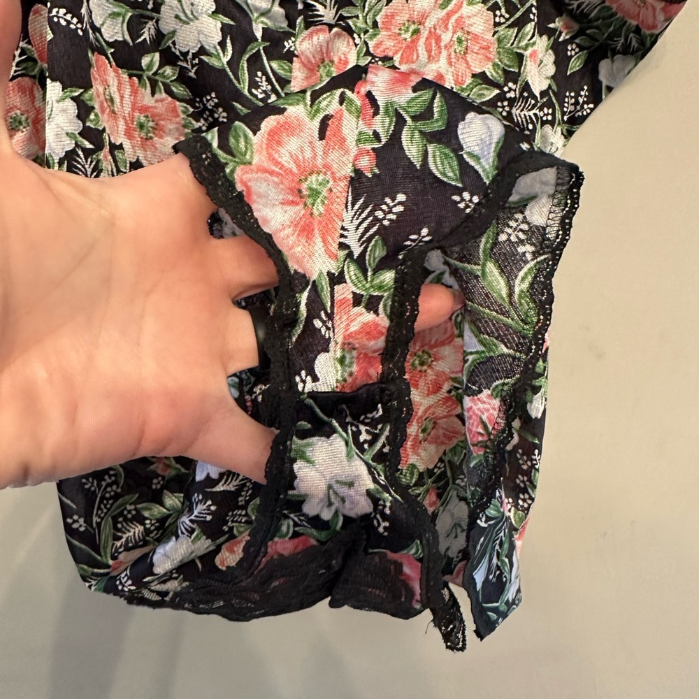 Vintage 90βs/Y2K Era Vassarette Floral & Black Lace Bodysuit Size Large - Picture 9 of 10